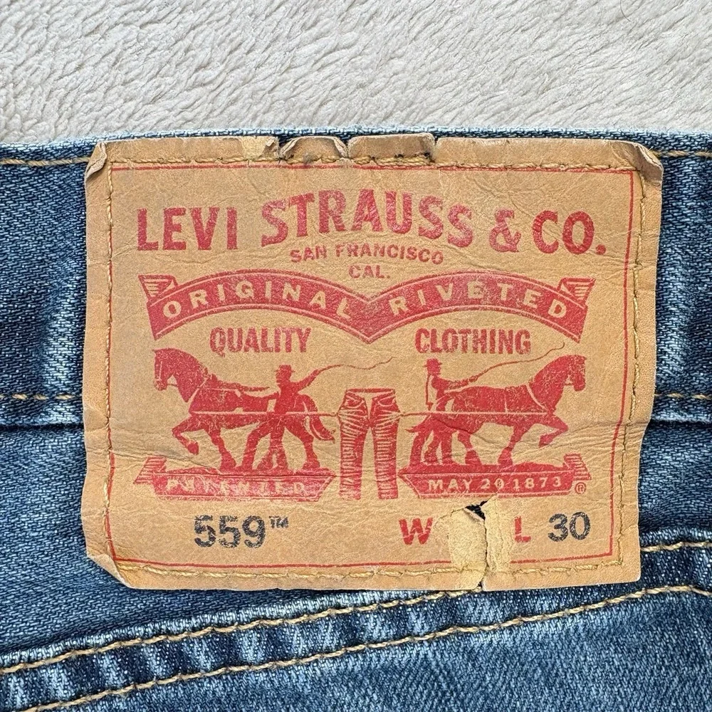 Levi's Jeans Mens 40x30 550 Relaxed Fit Jeans Medium Wash‎ Denim Classic